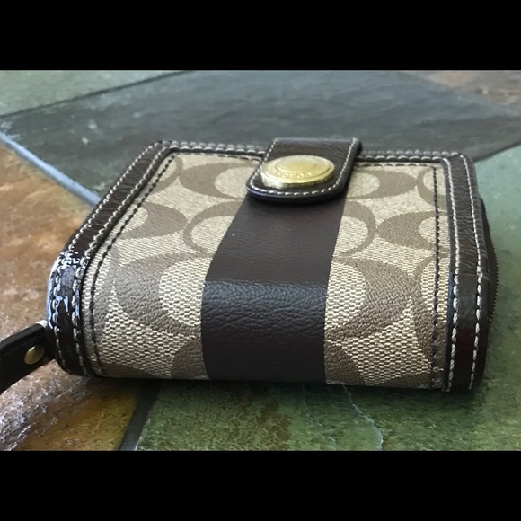 Coach Wallet - Picture 3 of 4